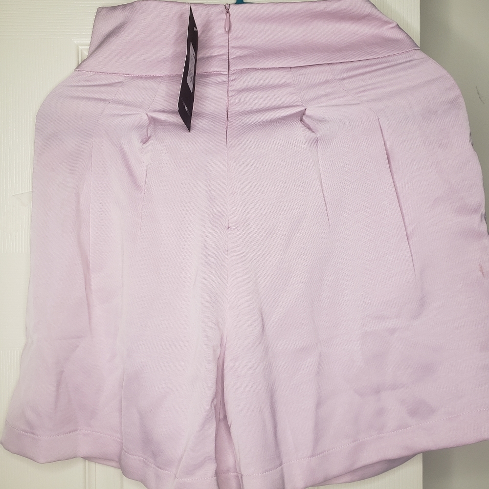 Shorts - Picture 4 of 6